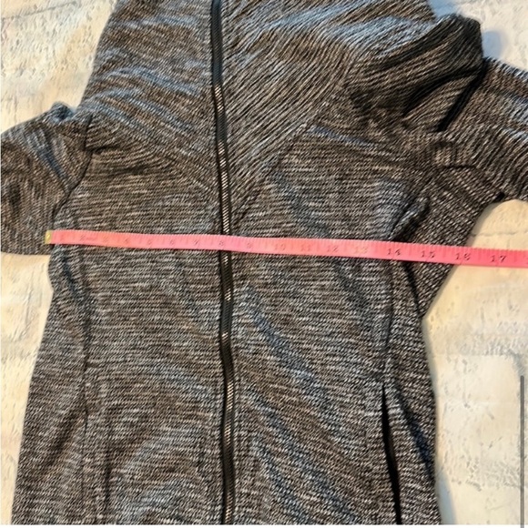 Lululemon Full Zip Jacket High Collar - Picture 7 of 7